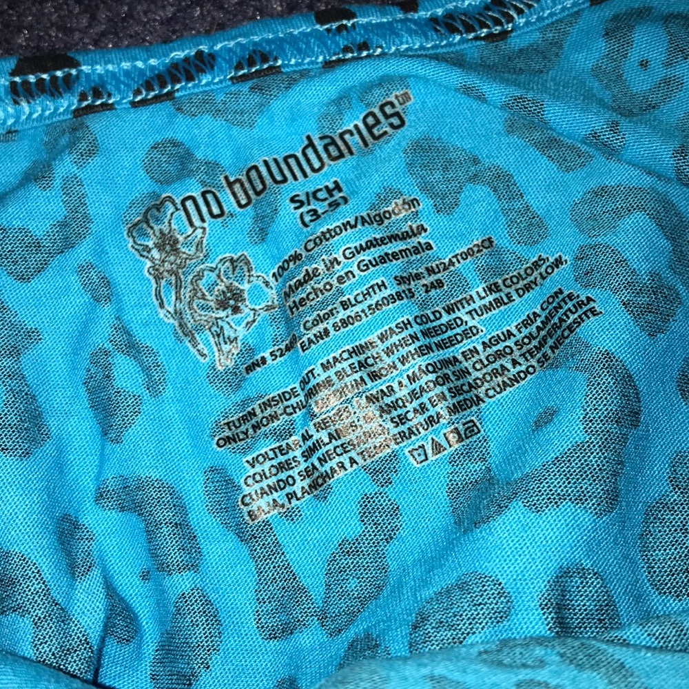 Cute tank top - Picture 2 of 2